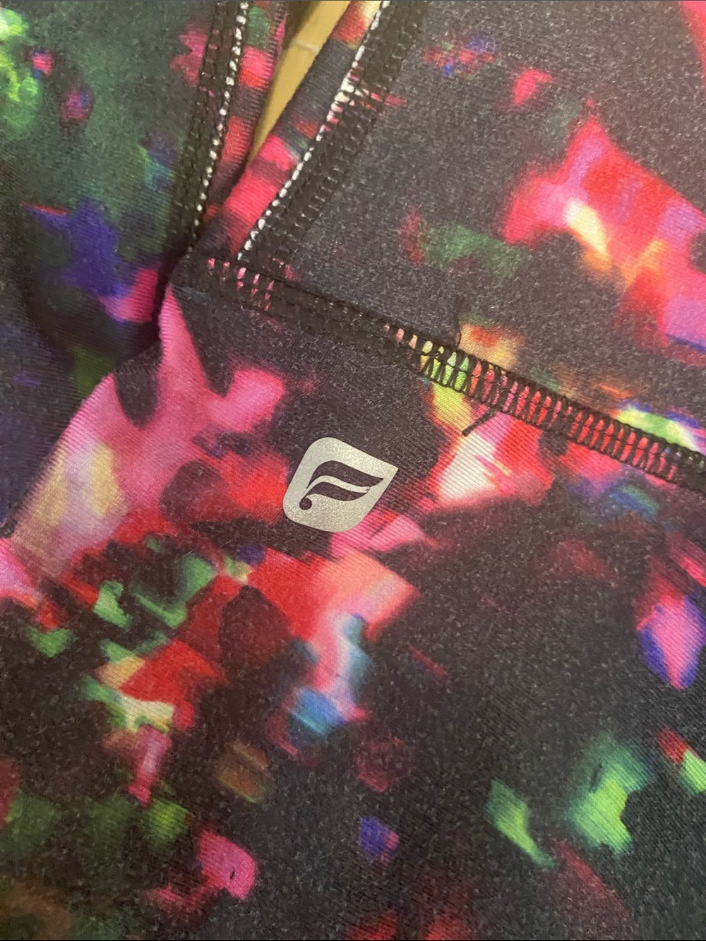 Fabletics Multi-Print Capris bundle - Picture 4 of 9